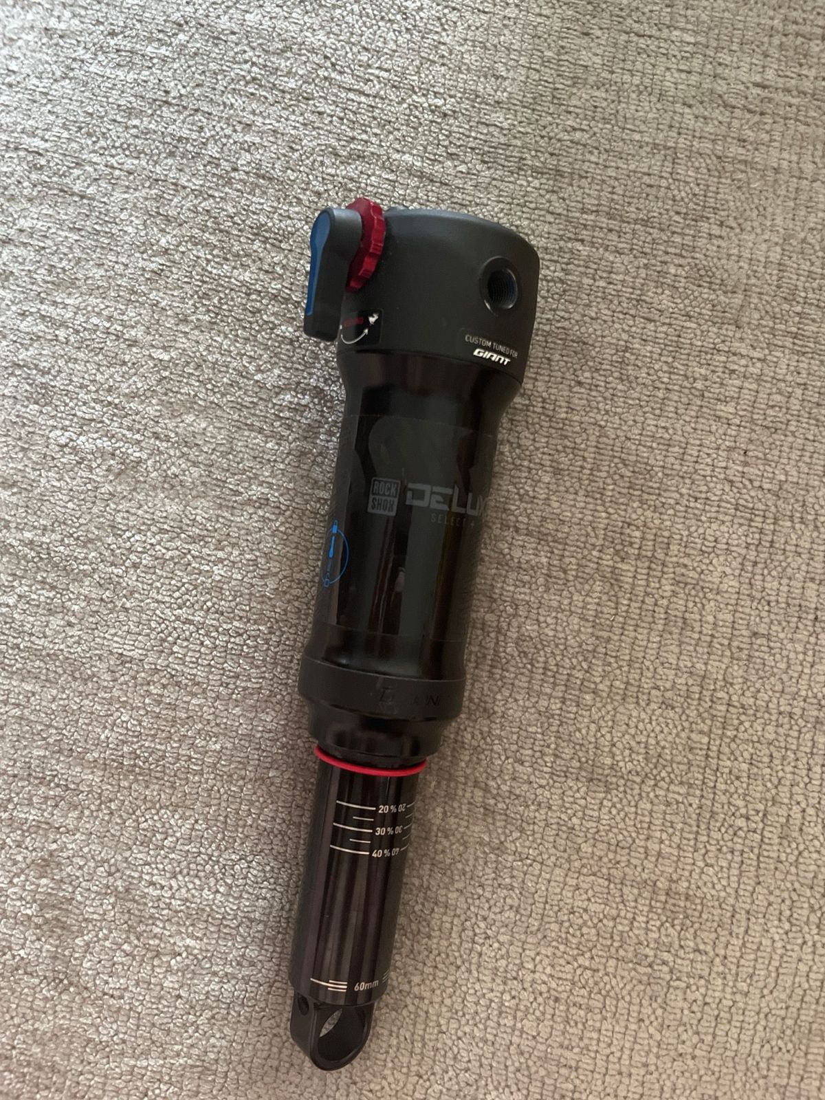 Rockshox deluxe select トラニオン 180x50 mm RockShox Deluxe Select + | buycycle
