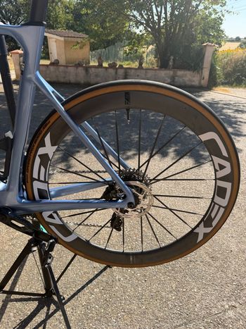 Brugt Cadex 50 Ultra Disc 2026 bike — billede 6 af 9