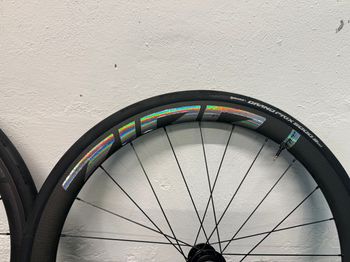 Brugt Zipp 303 Firecrest 2024 bike — billede 3 af 6