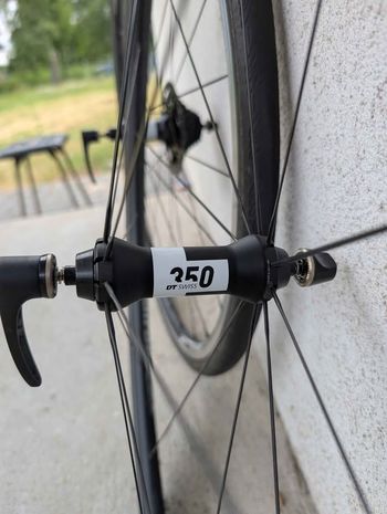 Używany Dt Swiss 350/RR411 Wheels 2023 bike