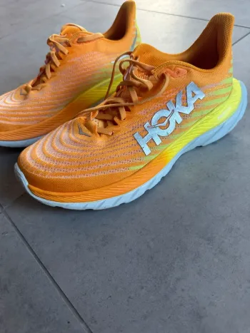 Hoka Mach 5 bike d'occasion — image 6 sur 6