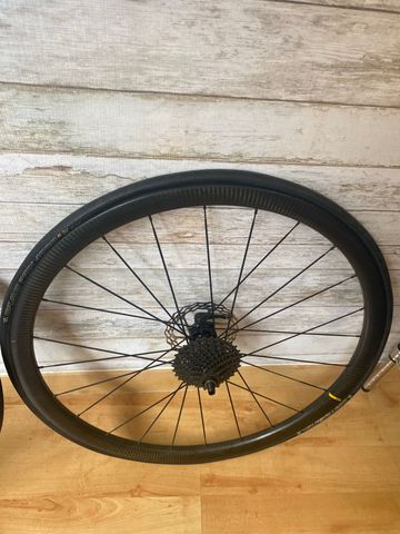 Used Mavic Carbon Wheel 2022 bike — image 5 of 6