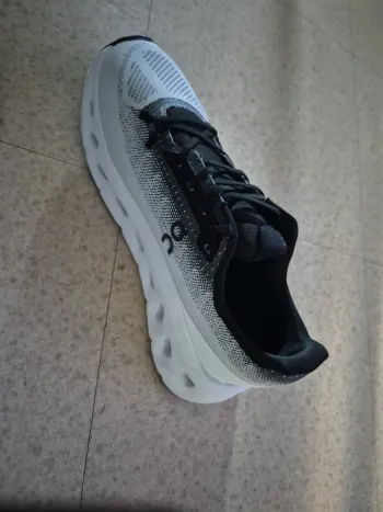 Gebrauchtes On Running Cloudsurfer bike — Bild 3 von 5