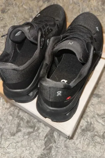 Gebrauchtes On Running Shoes bike — Bild 7 von 7