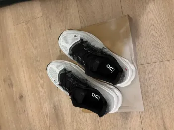 Gebrauchtes On Running Shoes bike — Bild 2 von 3