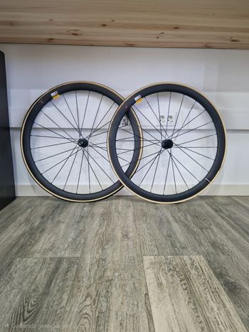 Brugt Reserve 34|37 Turbulent Aero DT 180 DICUT SL 2026 bike