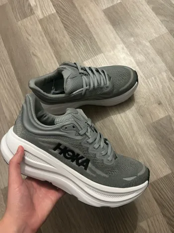 Hoka Bondi 9 bike usato