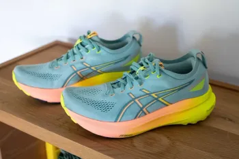Used Asics Gel Kayano 31 bike