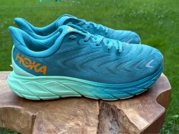Hoka Arahi 6 bike usato — immagine 4 di 8