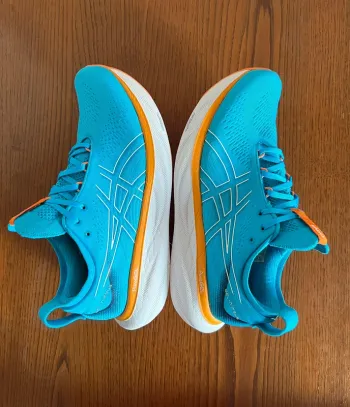 Asics Gel-Nimbus 25 bike d'occasion — image 12 sur 30