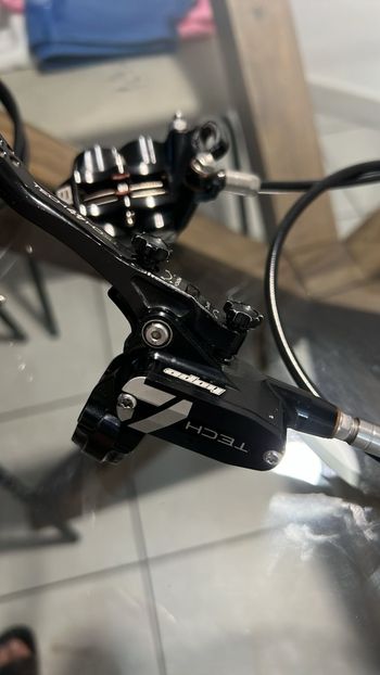 Käytetty Hope Tech 4 E4 bike