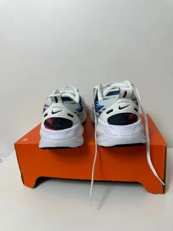 Used Nike Vomero 18 SE bike — image 10 of 15