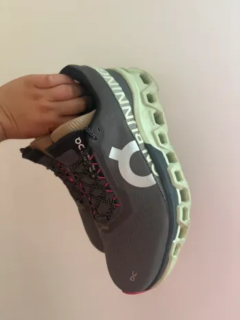 Used On Running Shoes bike — image 3 of 5