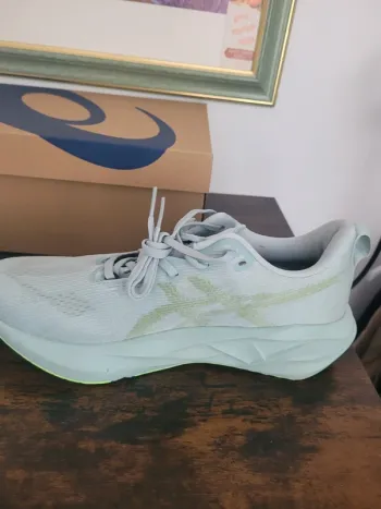 Asics Novablast 5 bike usato — immagine 4 di 10