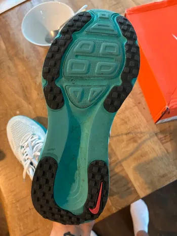 Tweedehands Nike Vomero 18 bike — afbeelding 6 van 6