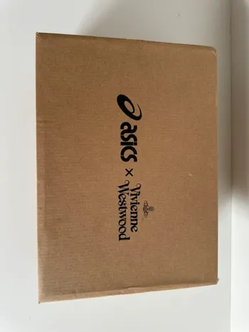 Używany Orange Asics x Vivienne Westwood Gel-Kayano 27 bike — zdjęcie 13 z 14
