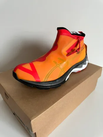 Używany Orange Asics x Vivienne Westwood Gel-Kayano 27 bike — zdjęcie 12 z 14