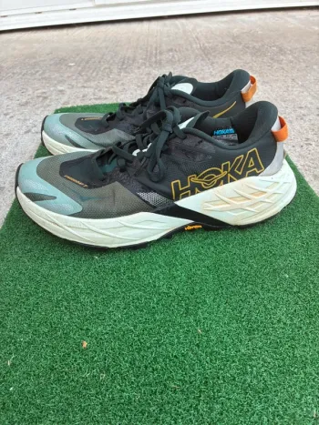 Tweedehands Hoka Speedgoat 7 bike