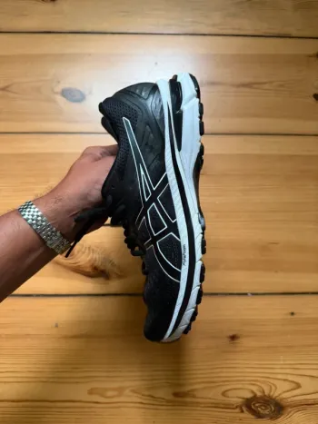 Used Asics Laufschuhe Größe 42 bike — image 7 of 12