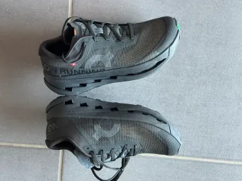 Tweedehands On Running Cloudultra 3 bike — afbeelding 4 van 5