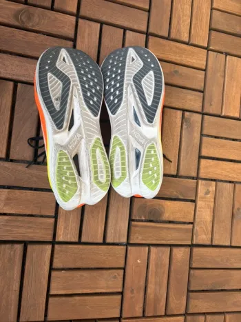 Tweedehands Hoka Mach X3 bike — afbeelding 4 van 4