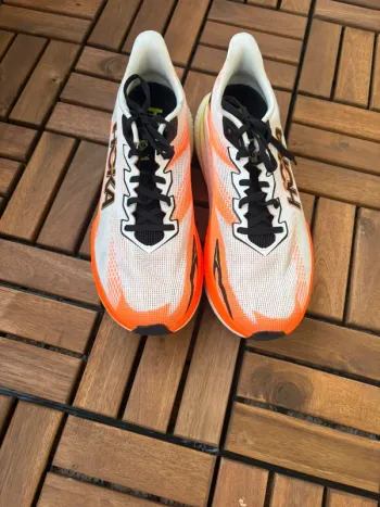 Tweedehands Hoka Mach X3 bike — afbeelding 2 van 4