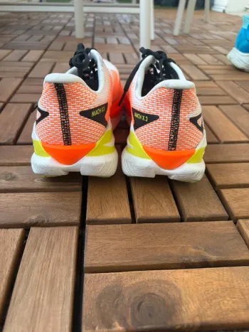Tweedehands Hoka Mach X3 bike — afbeelding 3 van 4