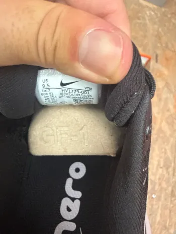 Used Nike Vomero 18 bike — image 8 of 9