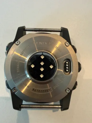 Used Garmin Fenix 8 Amoled Sapphire 51 mm bike — image 5 of 5