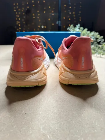 Orange Hoka Arahi 7 bike d'occasion — image 11 sur 15