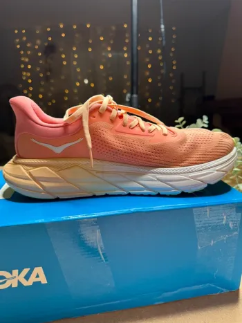 Orange Hoka Arahi 7 bike d'occasion — image 7 sur 15