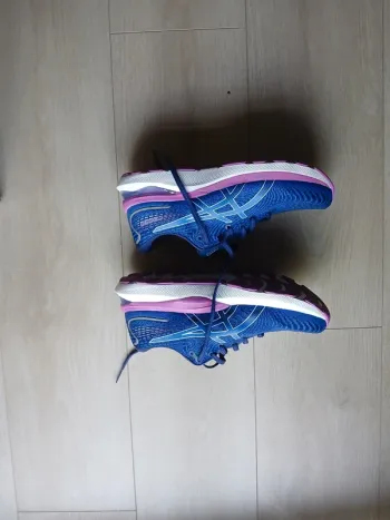 Used Asics Gel-Cumulus 24 bike — image 2 of 3