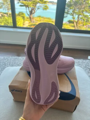 Used Asics Gel-Nimbus 27 bike — image 3 of 6