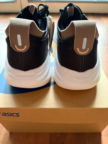 Used Asics Gel-Nimbus 27 bike — image 5 of 6