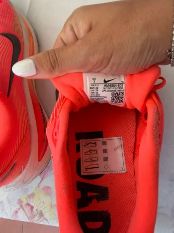 Nike Vomero 18 bike d'occasion — image 3 sur 6