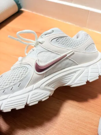 Nike Baskets blanches bike usato — immagine 3 di 6