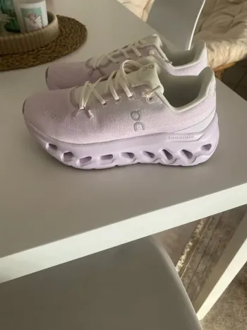 Używany On Running Cloudtilt bike — zdjęcie 3 z 15