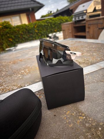 Brugt Oakley Encoder Sunglasses 2026 bike — billede 3 af 8