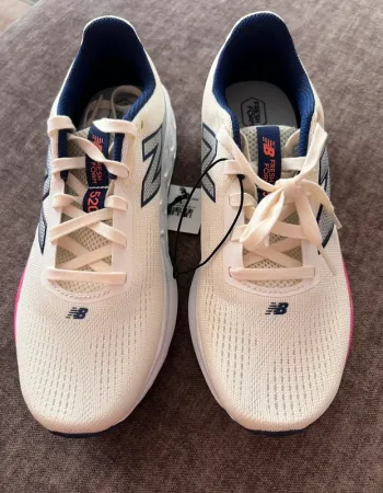 Gebrauchtes New Balance 520 bike