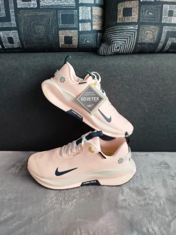 Brugt Nike InfinityRN 4 Gore-TEX bike