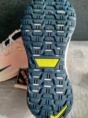 Tweedehands Nike InfinityRN 4 Gore-TEX bike — afbeelding 7 van 12