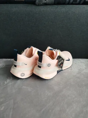 Tweedehands Nike InfinityRN 4 Gore-TEX bike — afbeelding 5 van 12