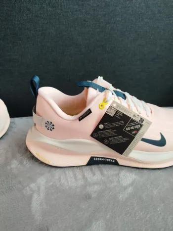 Tweedehands Nike InfinityRN 4 Gore-TEX bike — afbeelding 9 van 12
