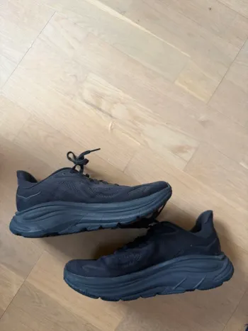 Hoka Clifton 10 bike d'occasion — image 3 sur 5