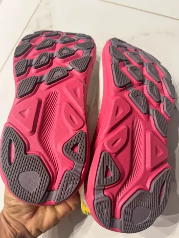 Hoka Clifton 9 bike d'occasion — image 7 sur 10