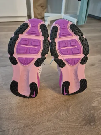 Nike Vomero 18 bike d'occasion — image 5 sur 6