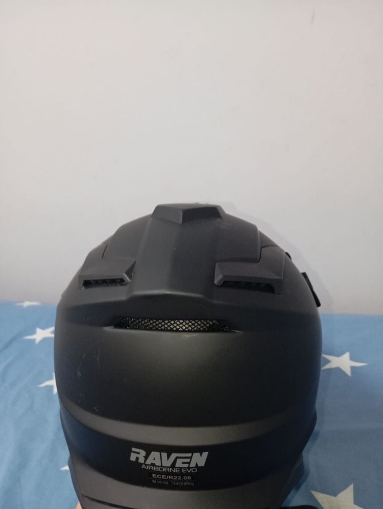 Brugt raven Airborne Evo Helmet 2025 bike — billede 4 af 7