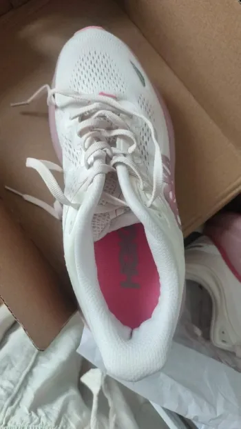 Hoka Bondi 9 bike usato — immagine 2 di 4