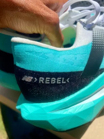 Gebrauchtes New Balance FuelCell Rebel v4 bike — Bild 4 von 10