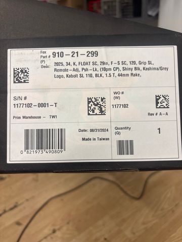 Used Fox 34 Float Float Grip SL remote 2025 bike — image 4 of 4